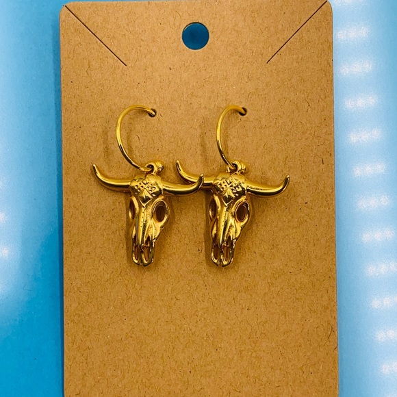 Cow skull Gold Earrings - Picture 2 of 9